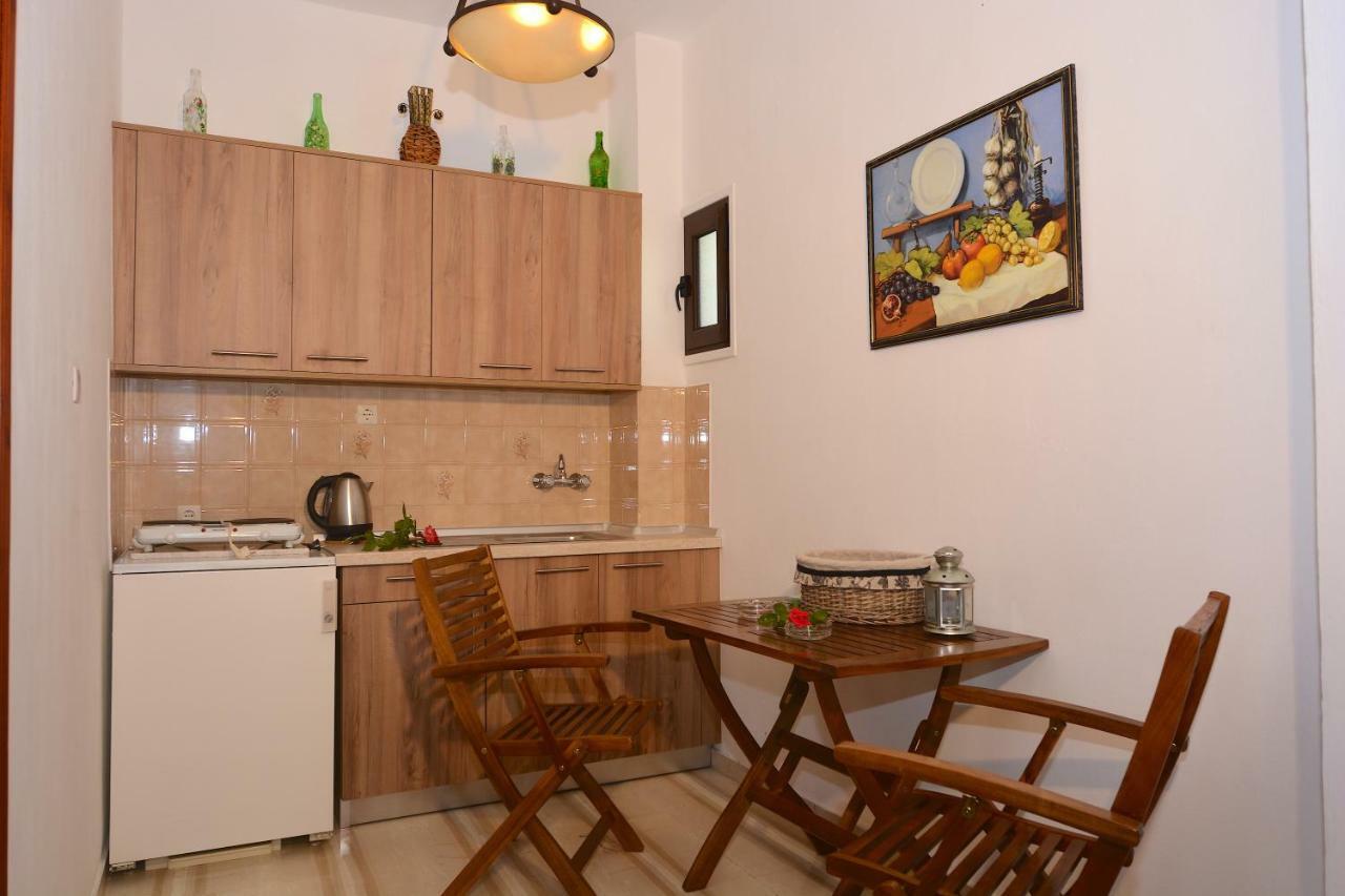Alexandra Apartments Melikia Ngoại thất bức ảnh