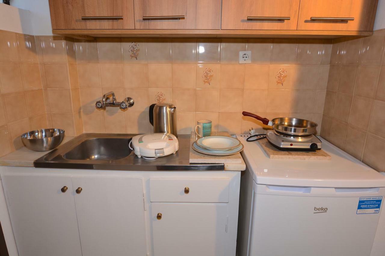 Alexandra Apartments Melikia Ngoại thất bức ảnh