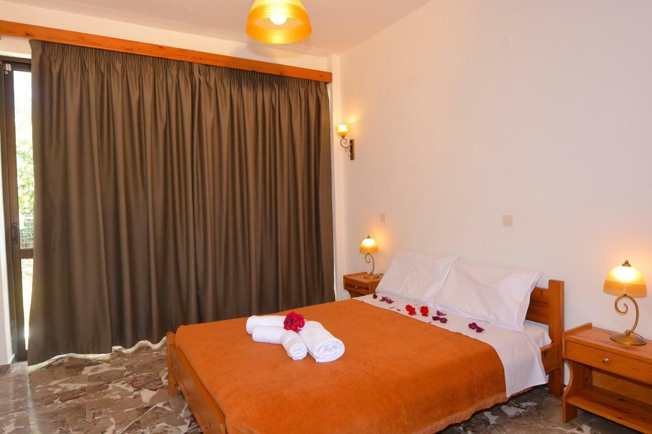 Alexandra Apartments Melikia Ngoại thất bức ảnh
